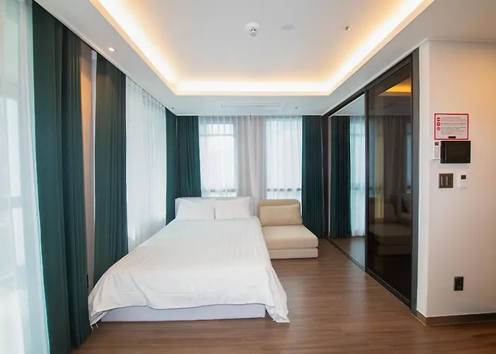 Runa Haeundae